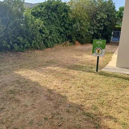 בית נופש Le De Claire *